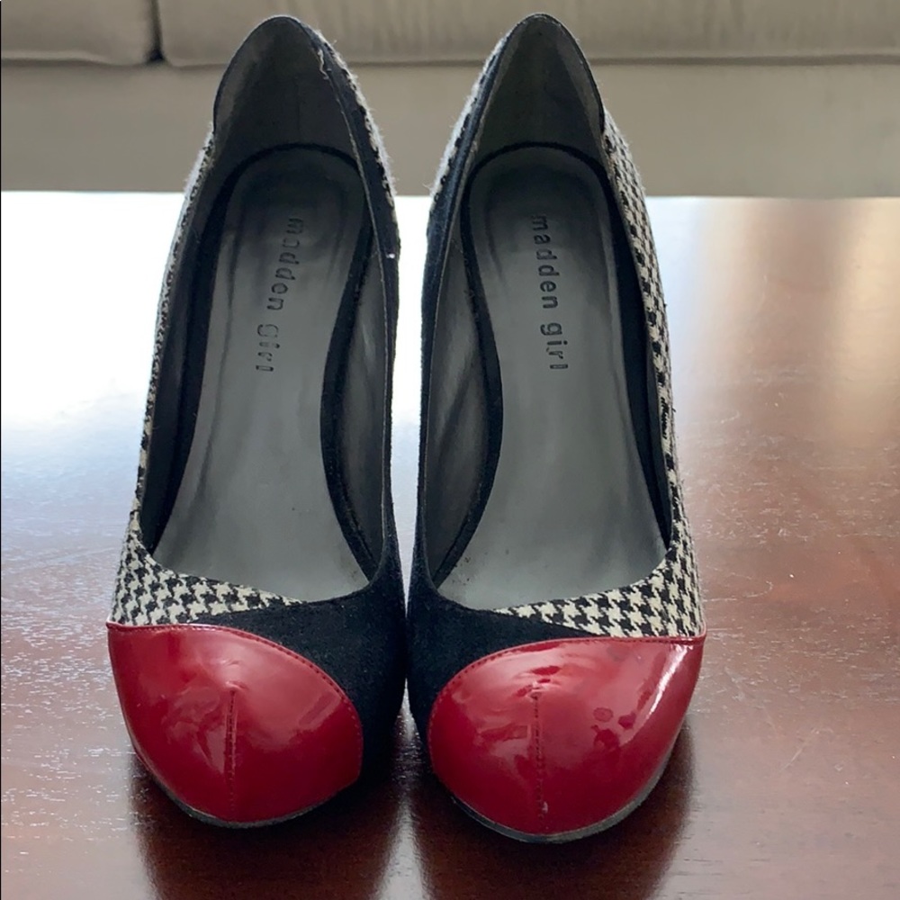 Pumps - Picture 5 of 5